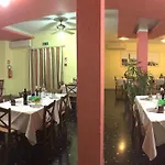Quali sono i migliori hotel vicino a Santuario della Madonna dell\'Angelo?