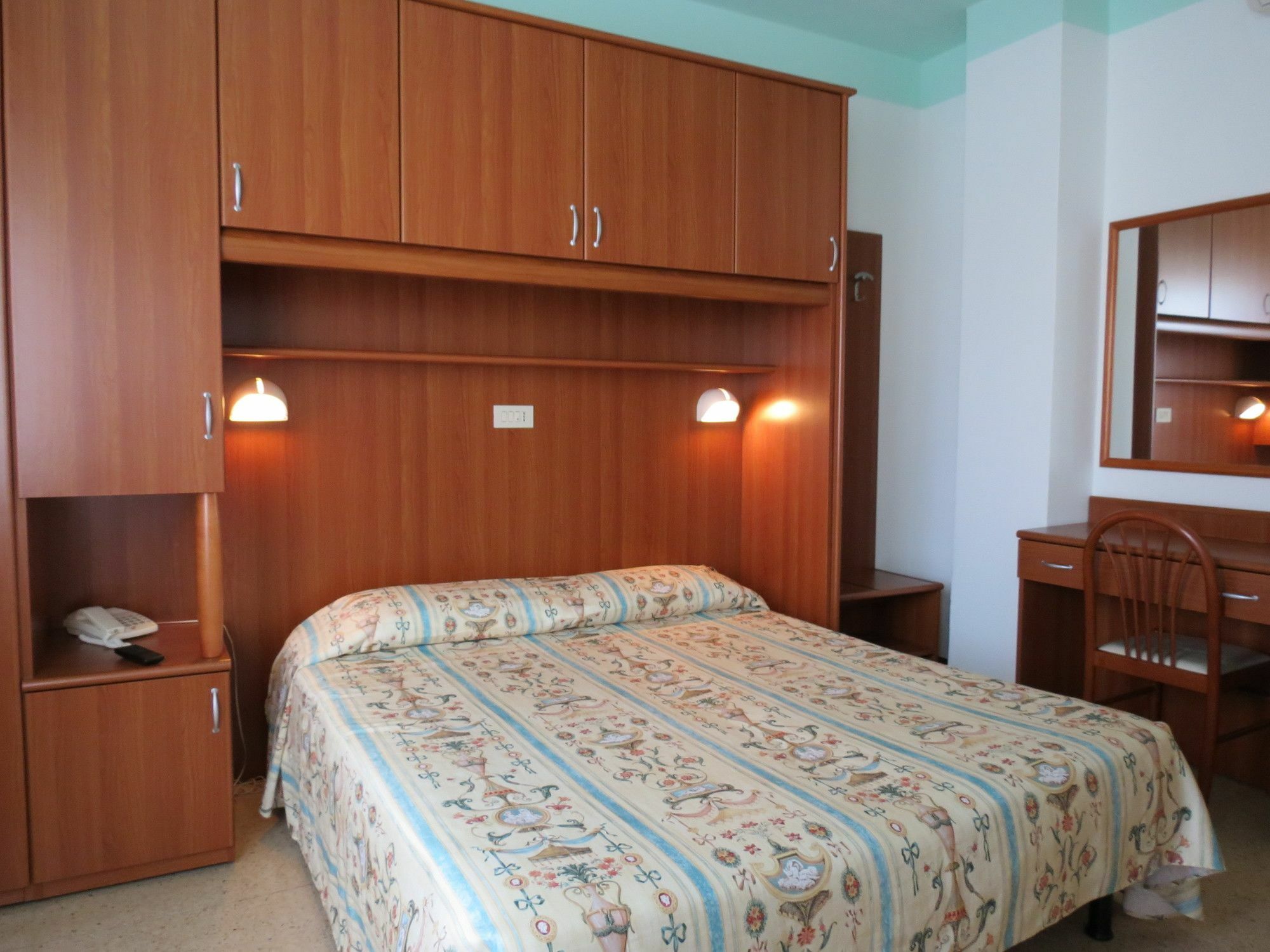 Quali sono i migliori hotel vicino a Santuario della Madonna dell'Angelo? * Caorle